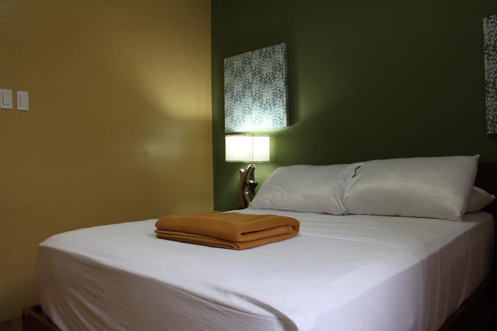 Purple Tree Bed & Breakfast Paranaque City Εξωτερικό φωτογραφία